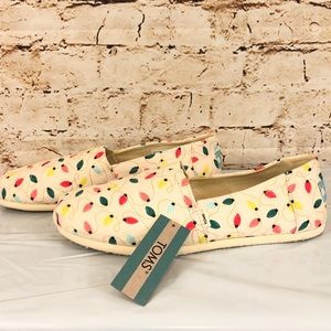 TOMS slip on shoes womens 8.5 Christmas Tree Lights Holiday New belmont